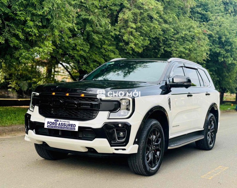 ✅Ford Everest 2024 Titanium 4x4 -18000 km- Xe XHĐ