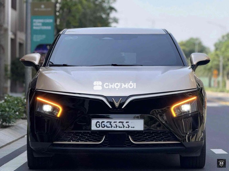 VinFast VF7 2024 Plus - 2 cầu