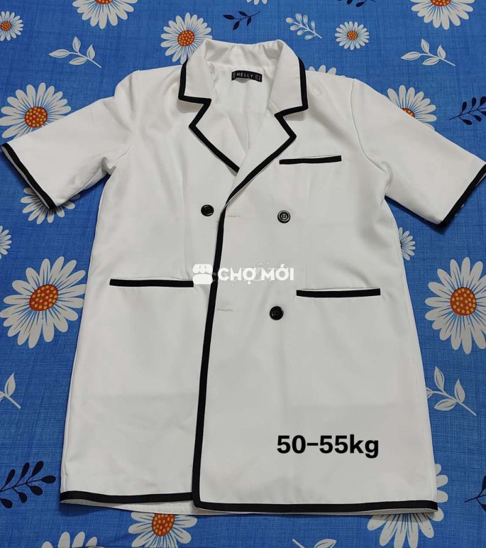 Áo khoác blazer trắng tay ngắn 50-55kg