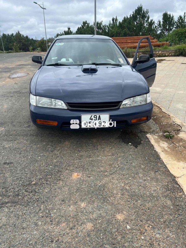 Honda Accord 1995 2.2 MT - 500000 km