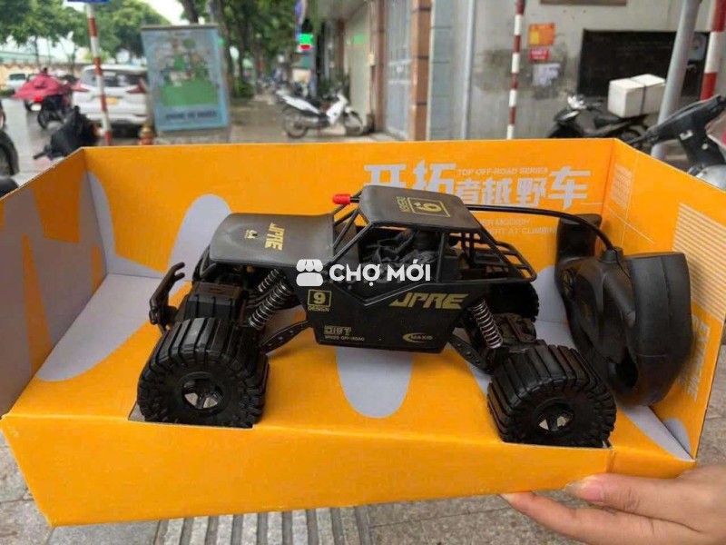 Đồ chơi xe địa hình cho bé