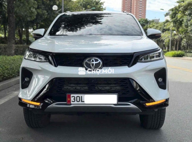 Toyota Fortuner 2024 (full dầu) lăn bánh 1vạn km