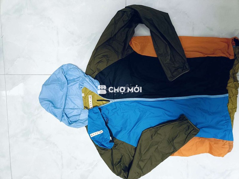 Áo khoác uni 1 lớp mới cứng size L âu