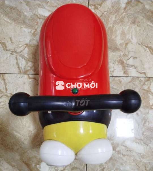 Xe chòi có nhạc và đèn