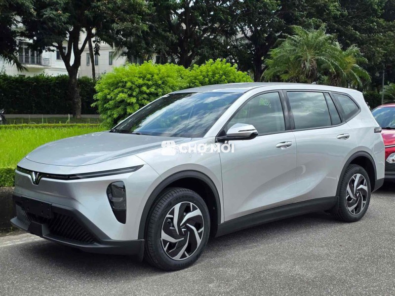 VinFast Limo Green 2025 - Sẵn Xe Giao Ngay