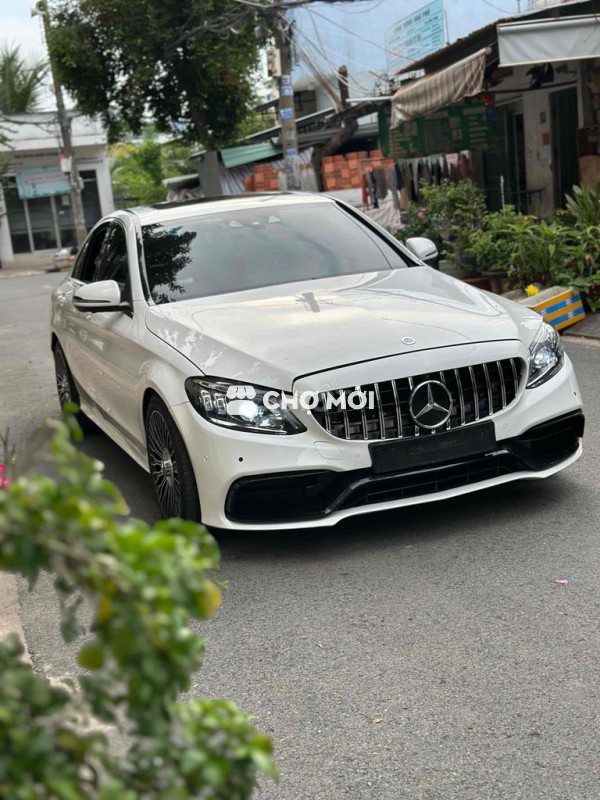 Mercedes C Class C300 AMG - Model 2020 . 79000 km