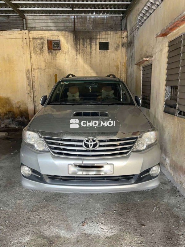 Fortuner 2016, sơn zin 90%, 88 ngàn km, vỏ theo xe