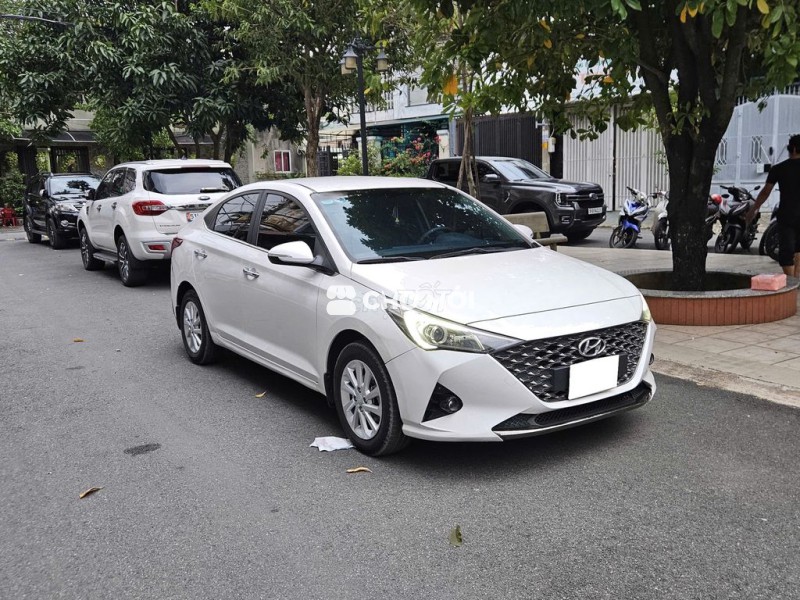 Hyundai Accent 2024 số tự động màu trắng