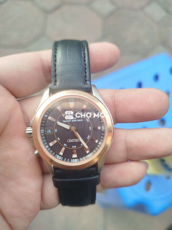 Đồng hồ Seiko nam dây da Đen