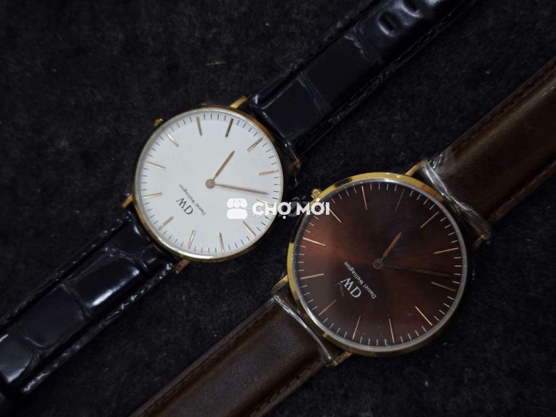 Dư 3 đồng hồ trưng bày cần thanh lý, mới 99%