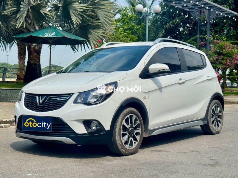 VinFast Fadil Plus 2021 - Màu trắng - 2v3km