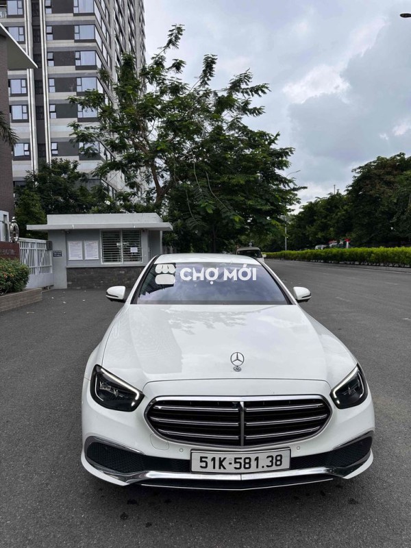 Mercedes Benz E Class 2022 E200 V1