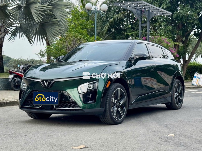 VinFast VF7 Plus 2024 - Màu xanh - 2v9km - Mua pin