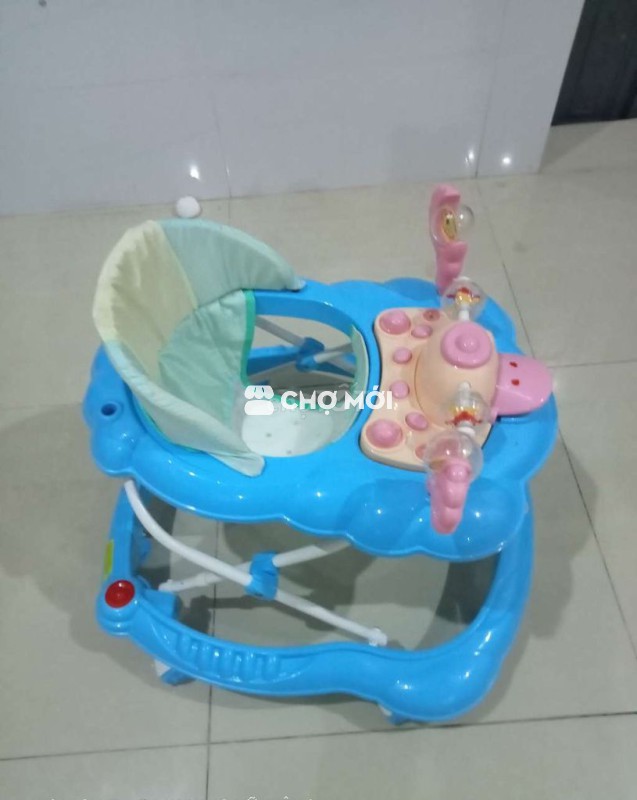 Xe tập đi màu Xanh dương đã qua sử dụng