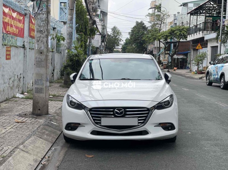 Mazda 3 2.0 phiên bản cao cấp nhất