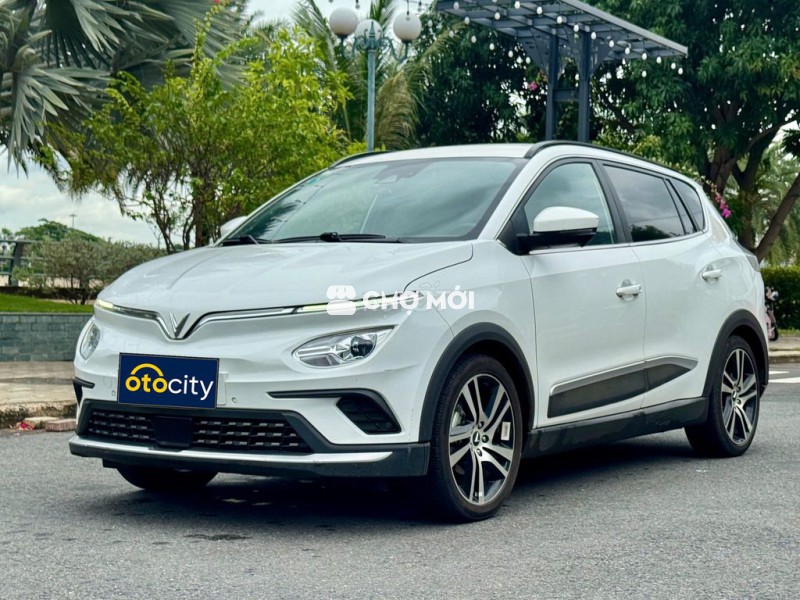 VinFast VFe34 2022 - Màu trắng - 3v5km - Mua pin
