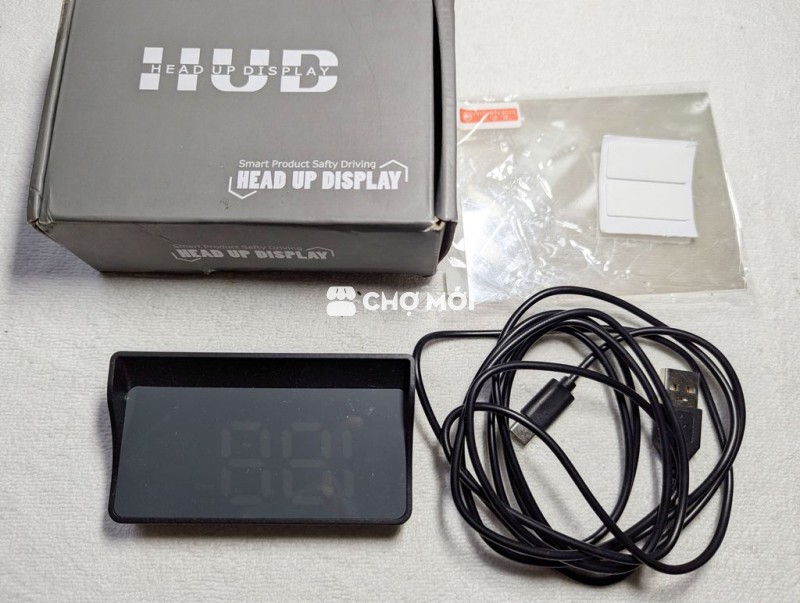 Đồng hồ phản xạ lên kính