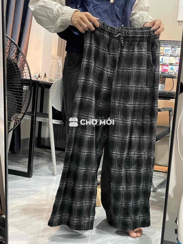 quần caro sọc cạp chun ống rộng chạm gót chân