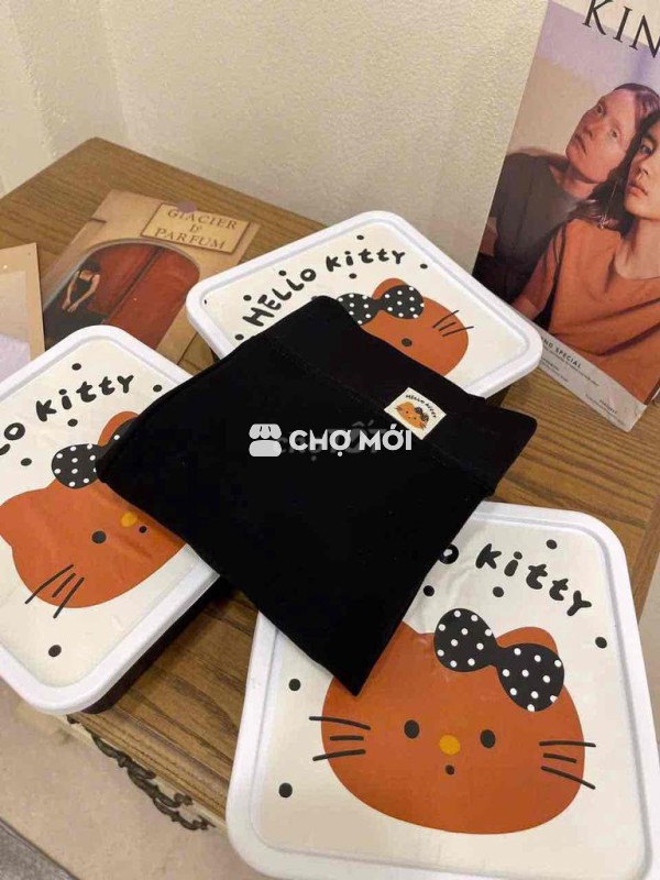 Quần legging Hello Kitty nữ lót nỉ Đen