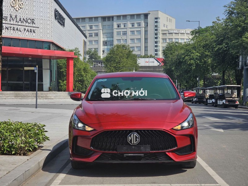 MG 5 AT 2022 màu đỏ