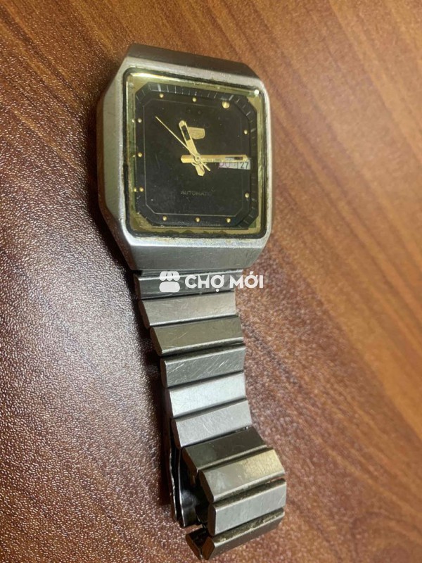 đồng hồ cũ 1988