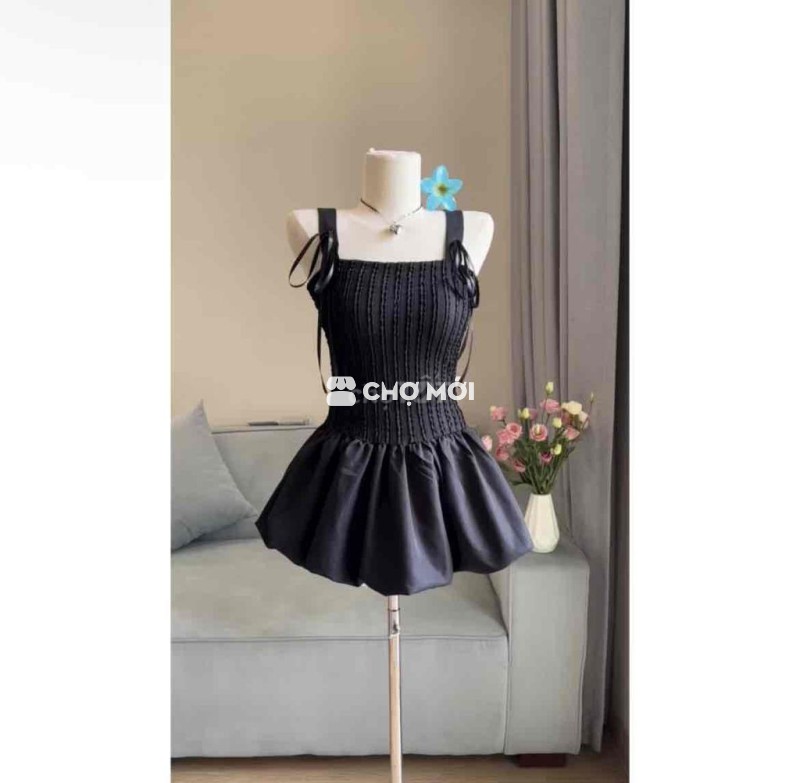 Váy nữ Bí phồng 2 dây Đen Vải