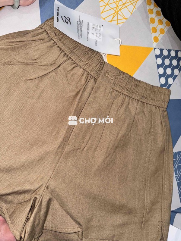 Quần đùi short Nữ Vải size M