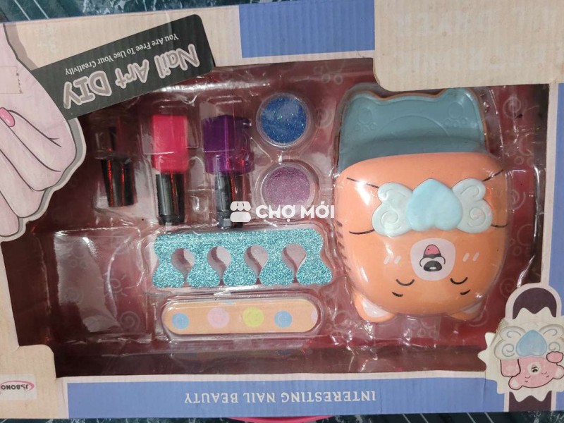 THANH LÍ BỘ TRANG DIỂM CHO BÉ