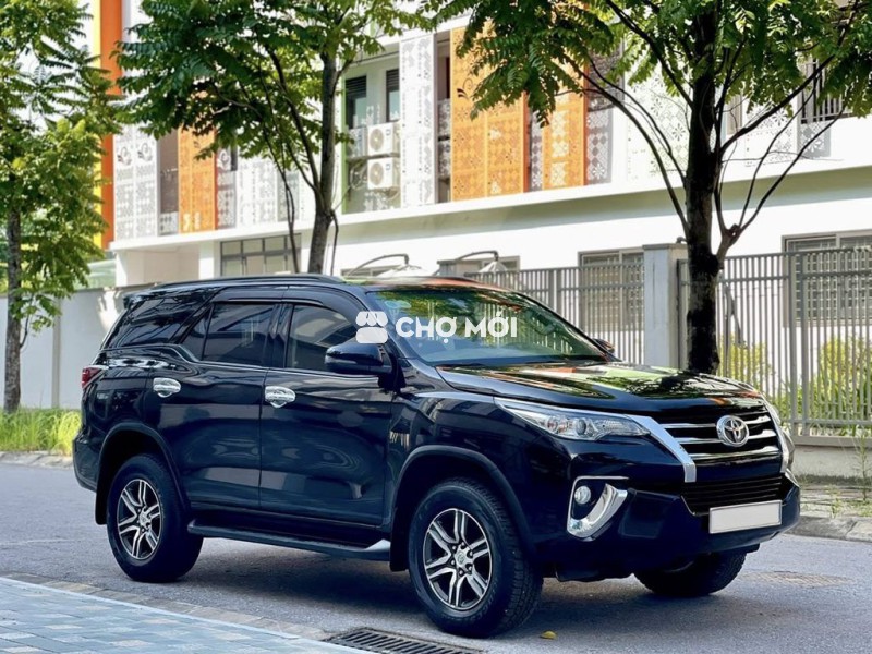 Bán Toyota Fortuner 2019 2.4G 4x2 AT
