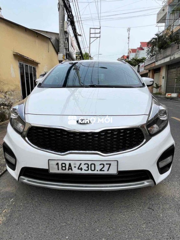 xe gia đình . kia ron do 2017 tự động xe đep