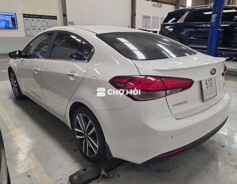Kia Cerato 2016 2.0 AT - 100000 km