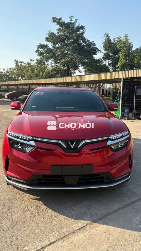 VinFast VF8 Plus Đỏ 2022