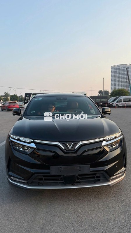 VinFast VF8 Plus 2023 Đen