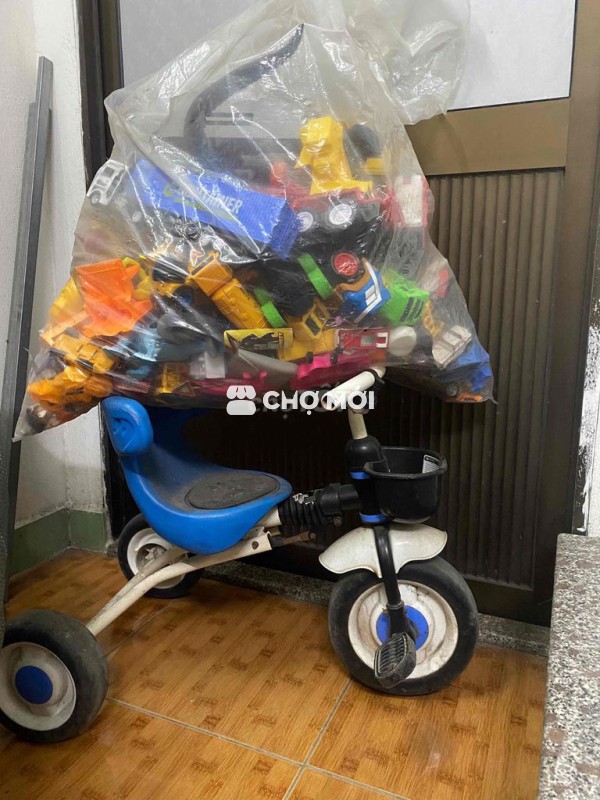 Xe và bao đồ chơi cho bé