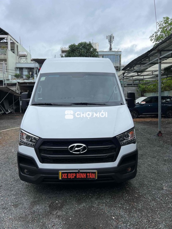 CẦN BÁN XE HUYNDAI SOLATI 16 CHỖ.XS 2023