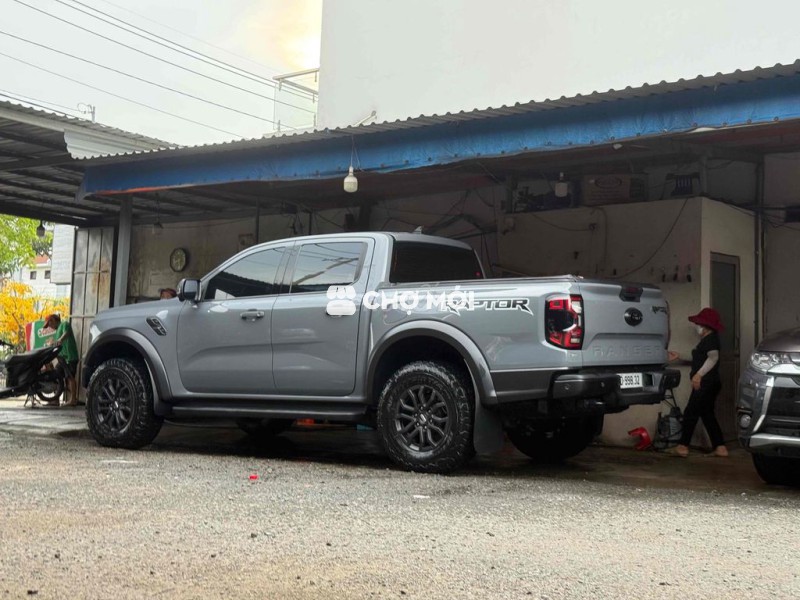Ford Raptor 2023 Xám 80000 km