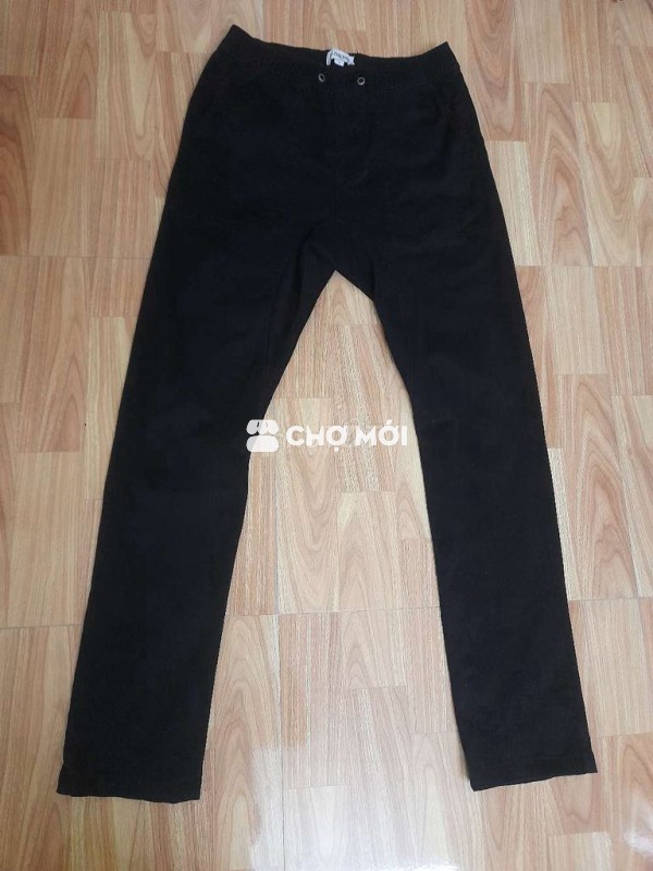 Quần thô dáng biker