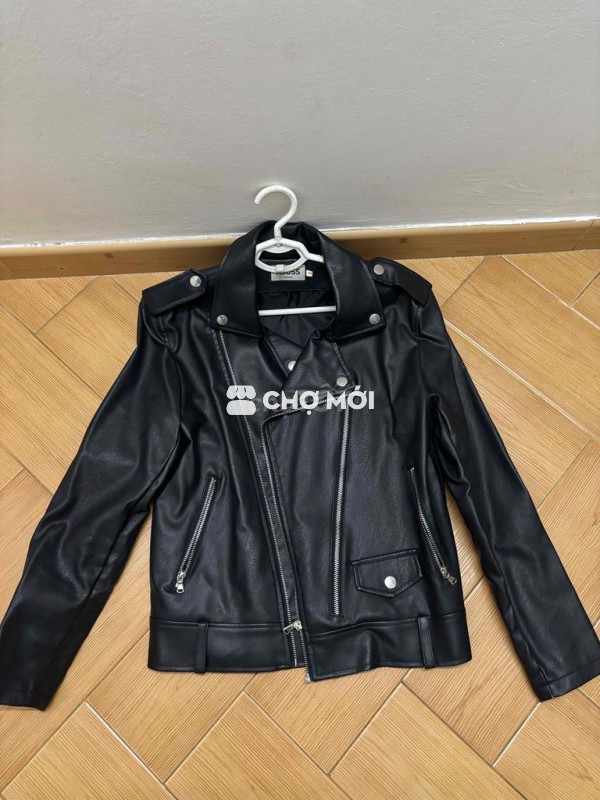 mình có 3 áo khoác cần thanh lý