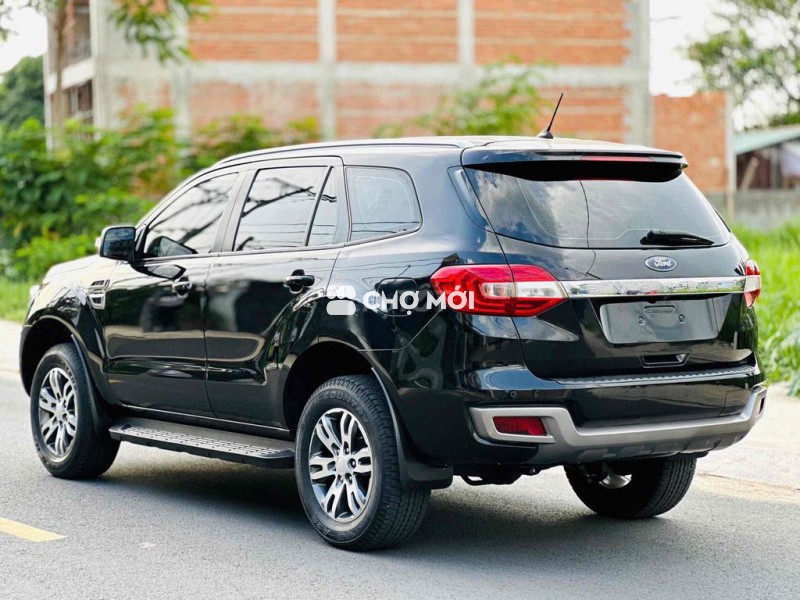 Everest 2019 AT. bản Trend. xe gia đình. không KD.