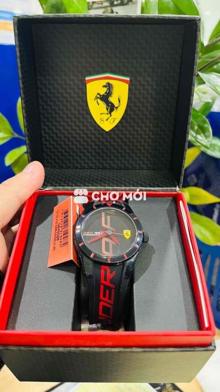 Pass đồng hồ Ferrari 39mm được tặng siêu cá tính