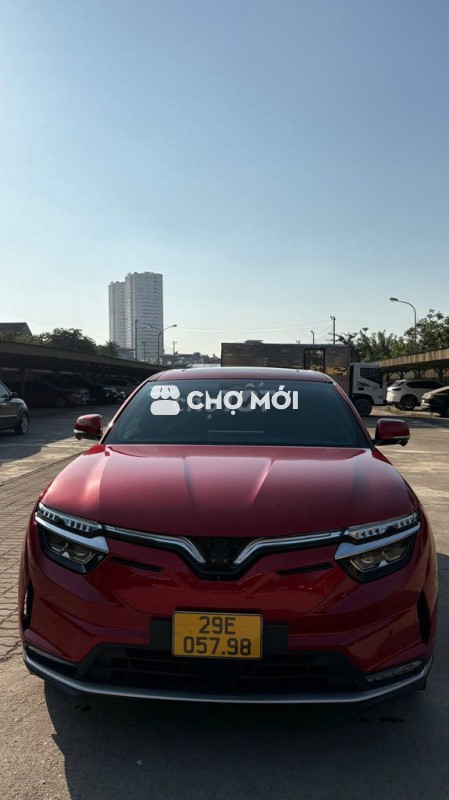 VinFast VF8 Plus Đỏ 2023