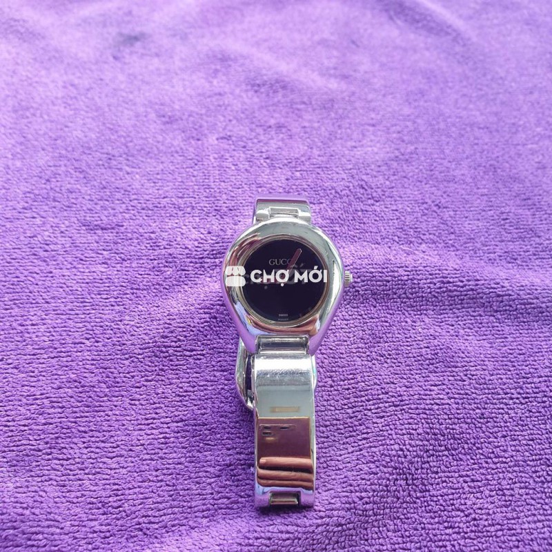 Đồng hồ đeo tay Gucci Nữ Kim loại Bạc