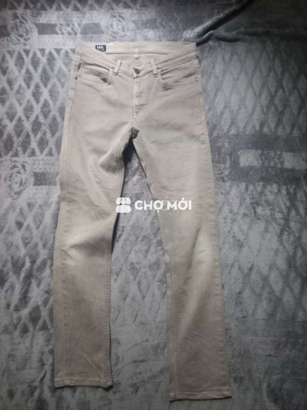Quần kaki Lee form skinny size 29