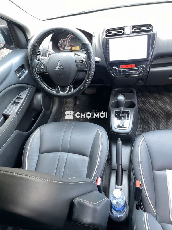 Mitsubishi Attrage 2024 Premium 1.2 CVT - 12000 km