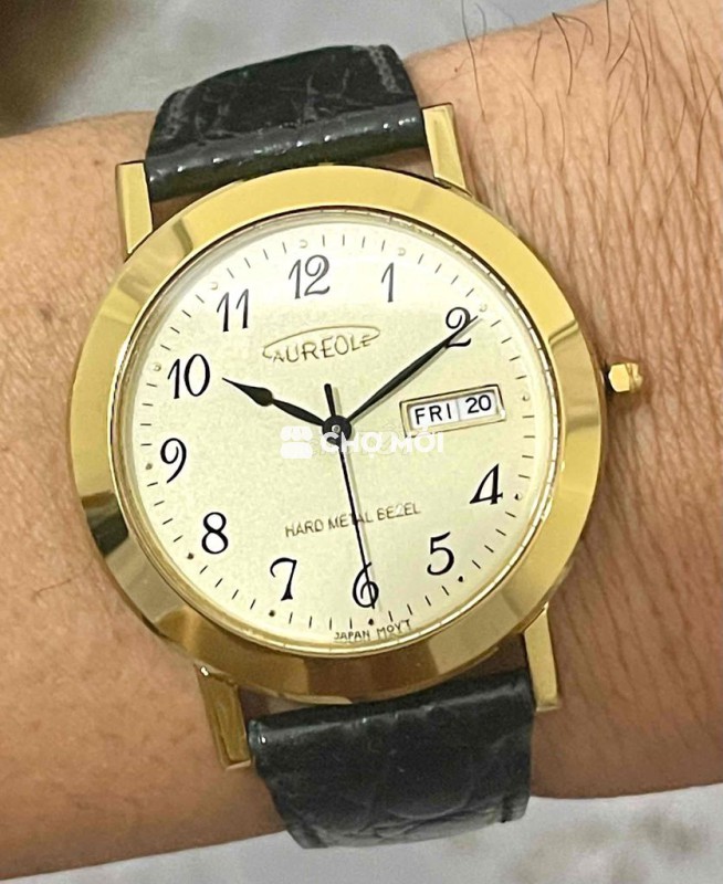 Đồng hồ vỏ đá size 34 mới keng.