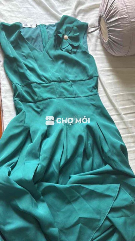 tặng váy công sở đã qua sử dụng