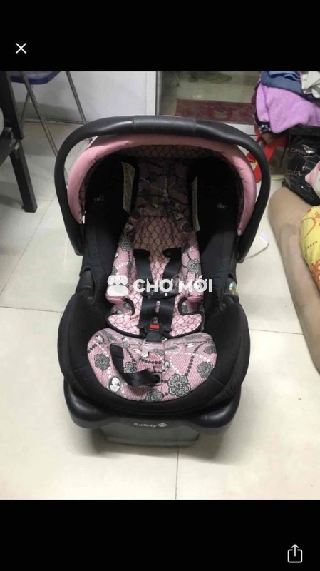 Ghế ngồi ô tô Safety 1st Hồng Đen