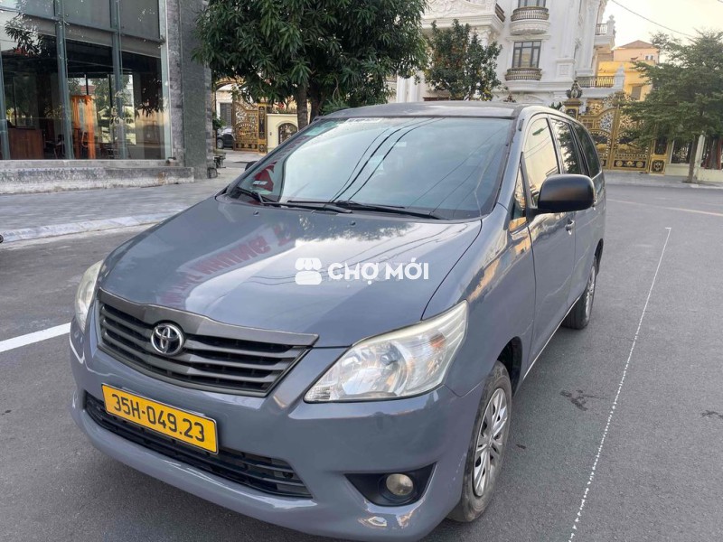 Toyota Innova 2015 - 20000 km