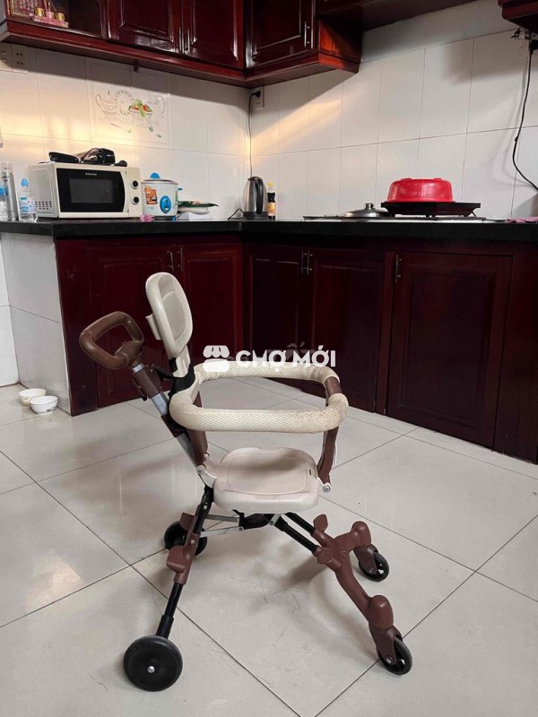 xe đẩy gấp gọn