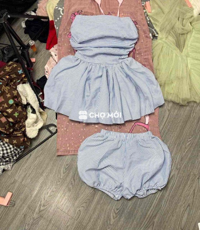 set cúp ngực hở lưng 60kg đổ lại vừa